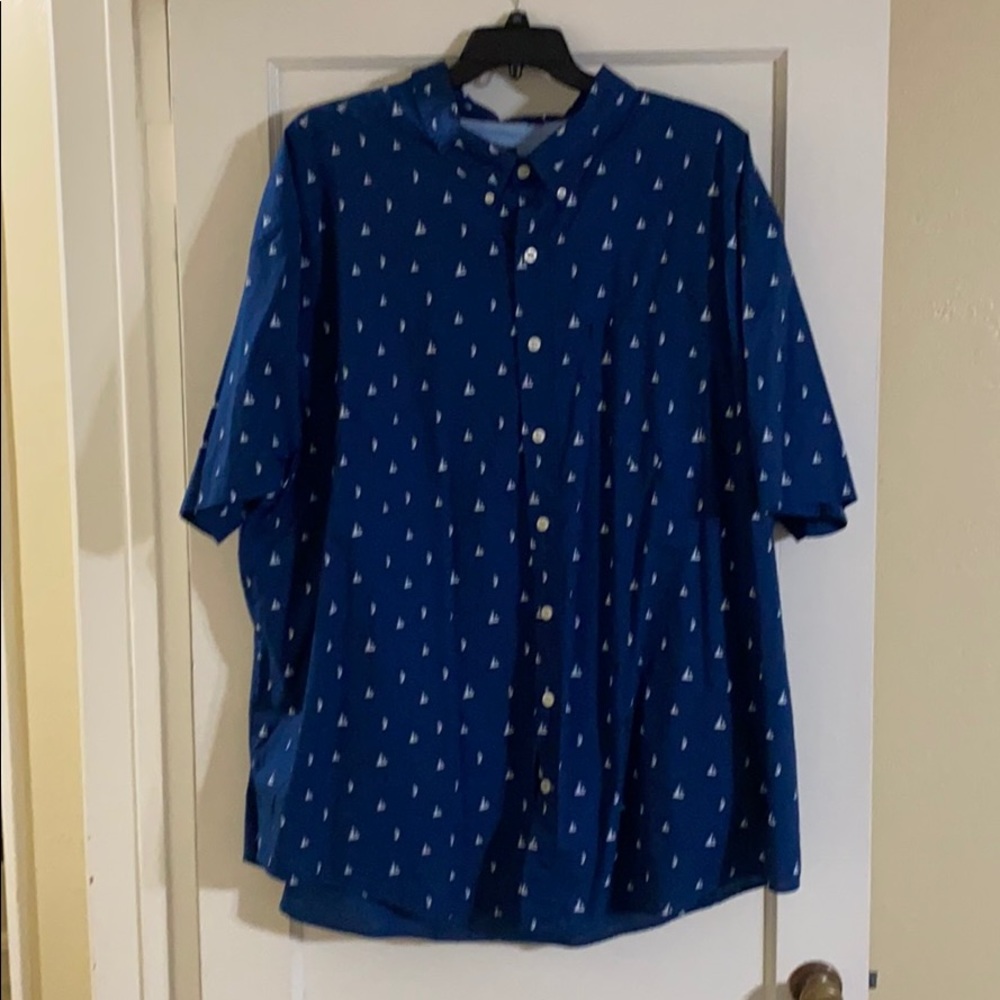Men’s button up short sleeve